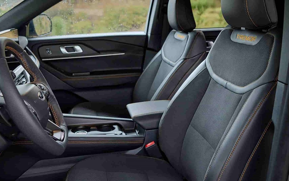 Интерьер Ford Explorer Tremor 2026