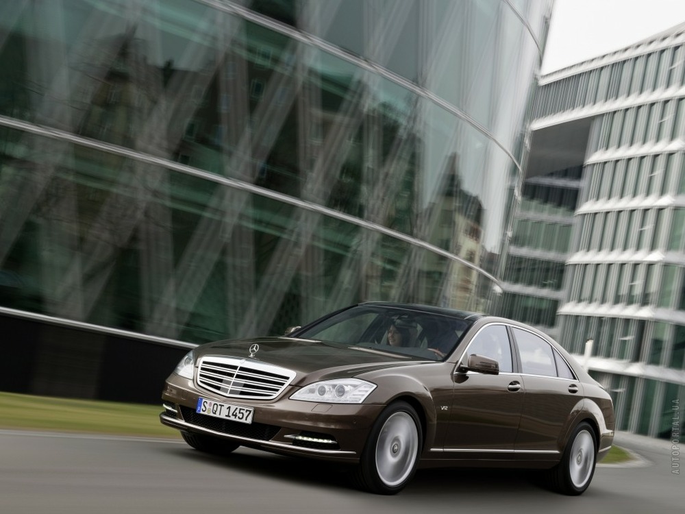 Автомобили Mercedes-Benz подорожают