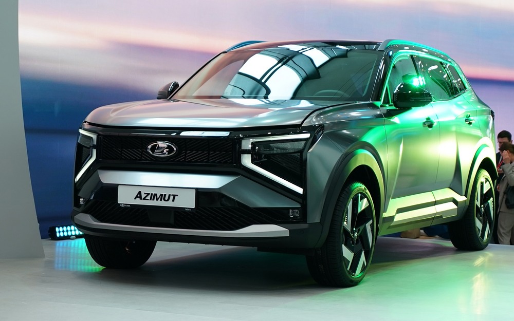 На АВТОВАЗе показали сварку кузова кроссовера Lada Azimut