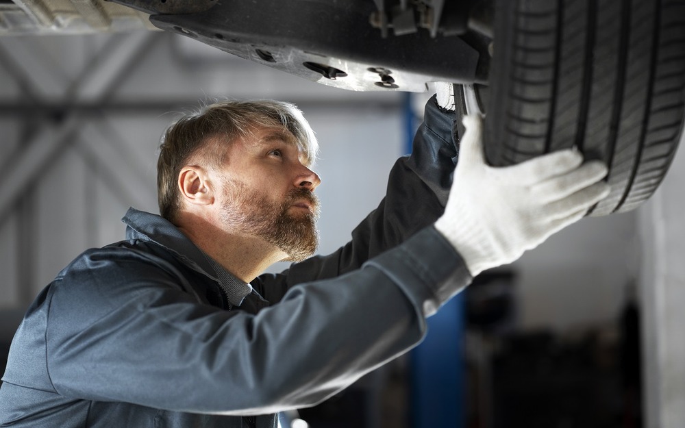 Стало известно, когда россияне переобувают автомобили на самом деле