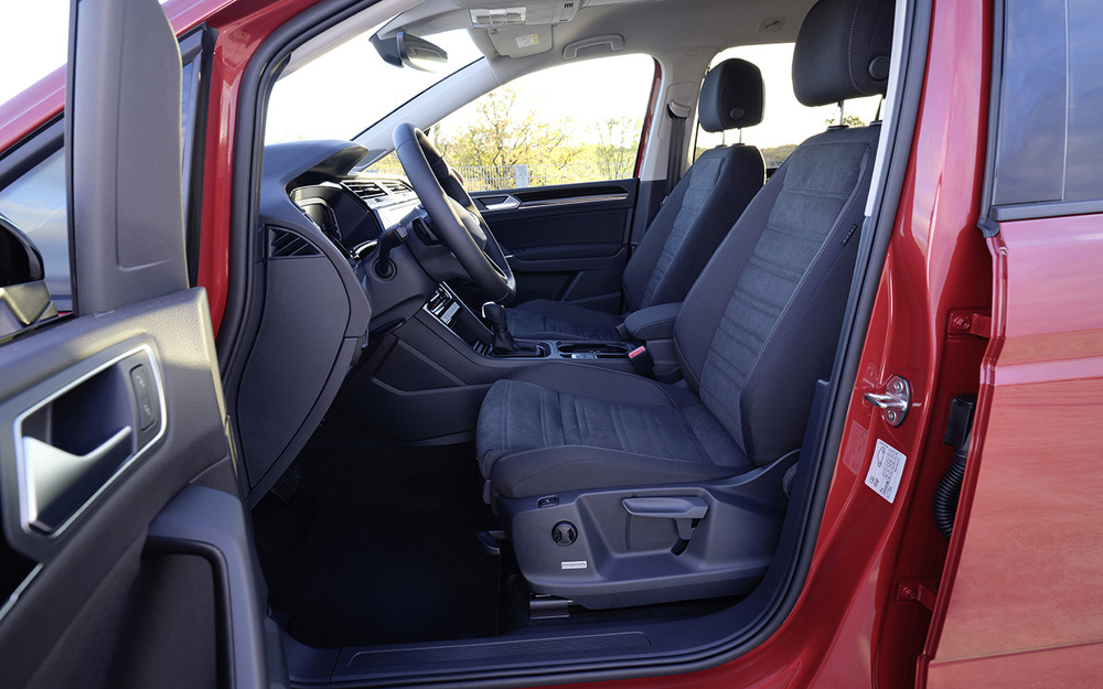 Интерьер Volkswagen Touran