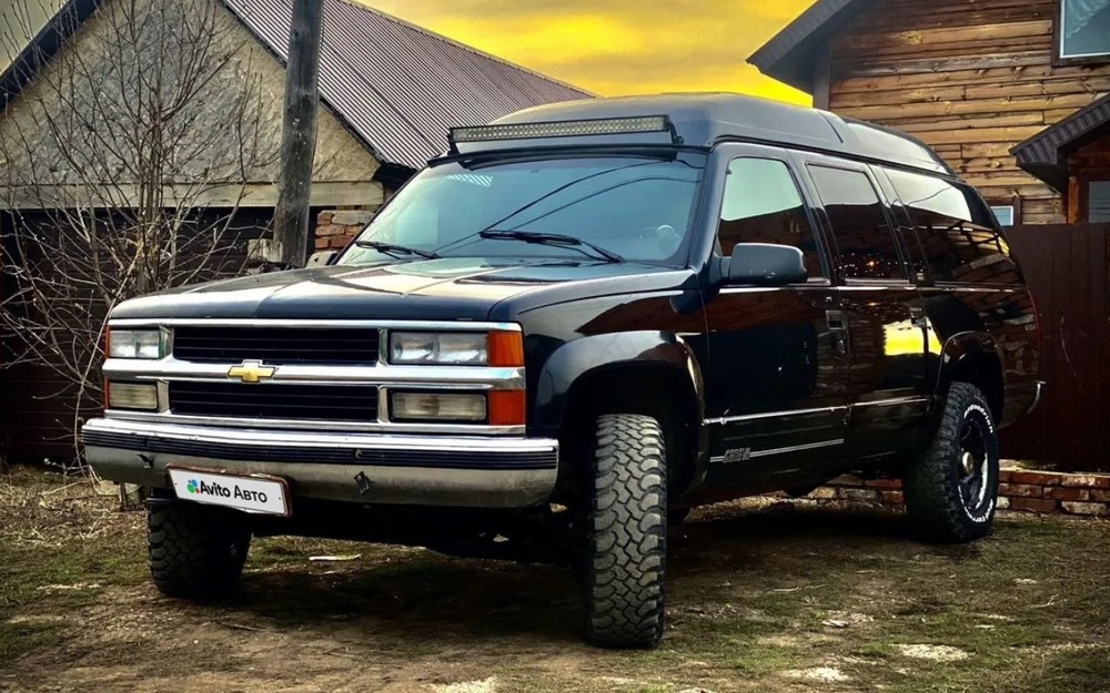 На продажу выставили Chevrolet Suburban из кремлевского ГОНа
