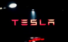 Новые модели Tesla замечены на тайных тестах - опубликованы шпионские снимки