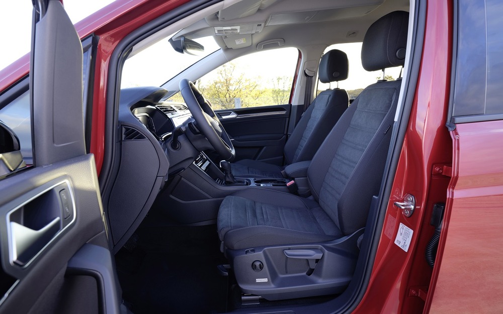 Интерьер Volkswagen Touran