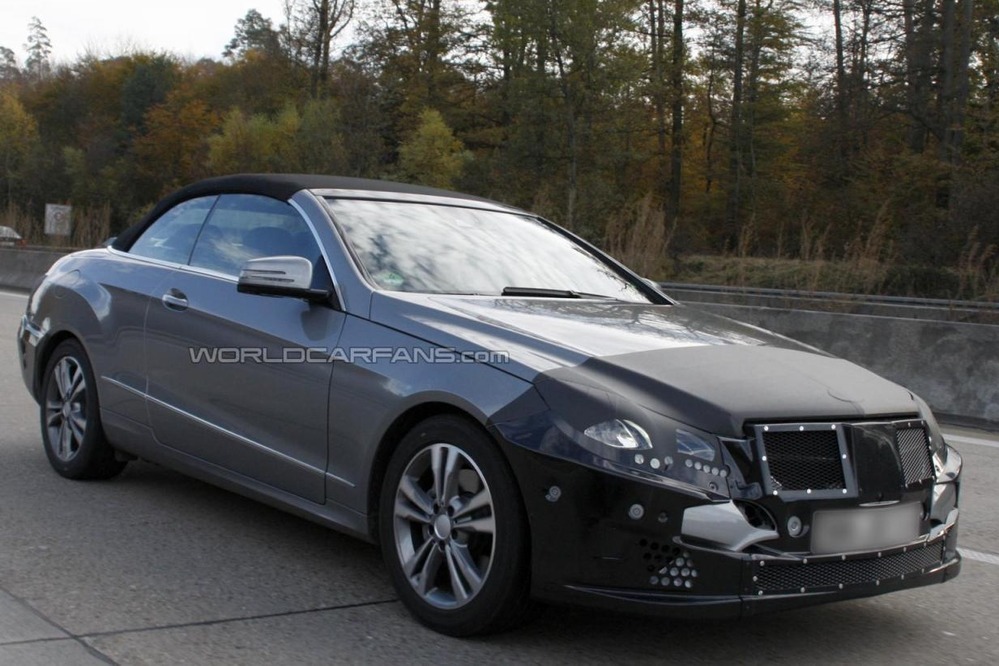 Шпионы заметили на дороге обновленный кабриолет Mercedes E-class