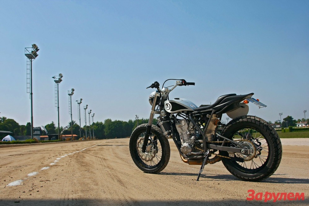 Zaeta 530DT: стрит-трэккер, 2012 г., 528 см³, 48 л.с., 112 кг, 13650 евро.