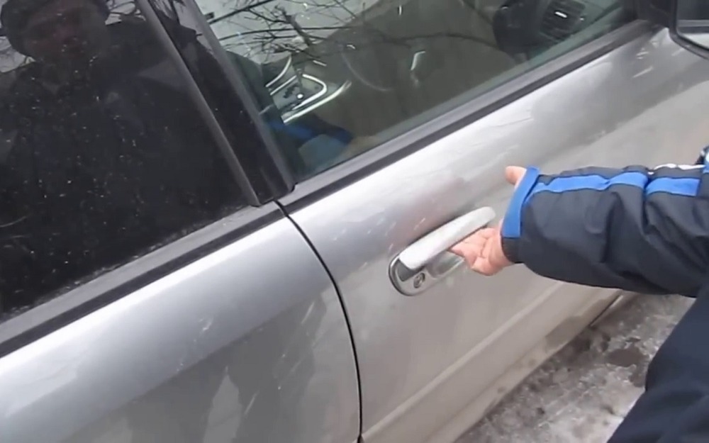 В других машинах такого нет - программируемая дверь Subaru!