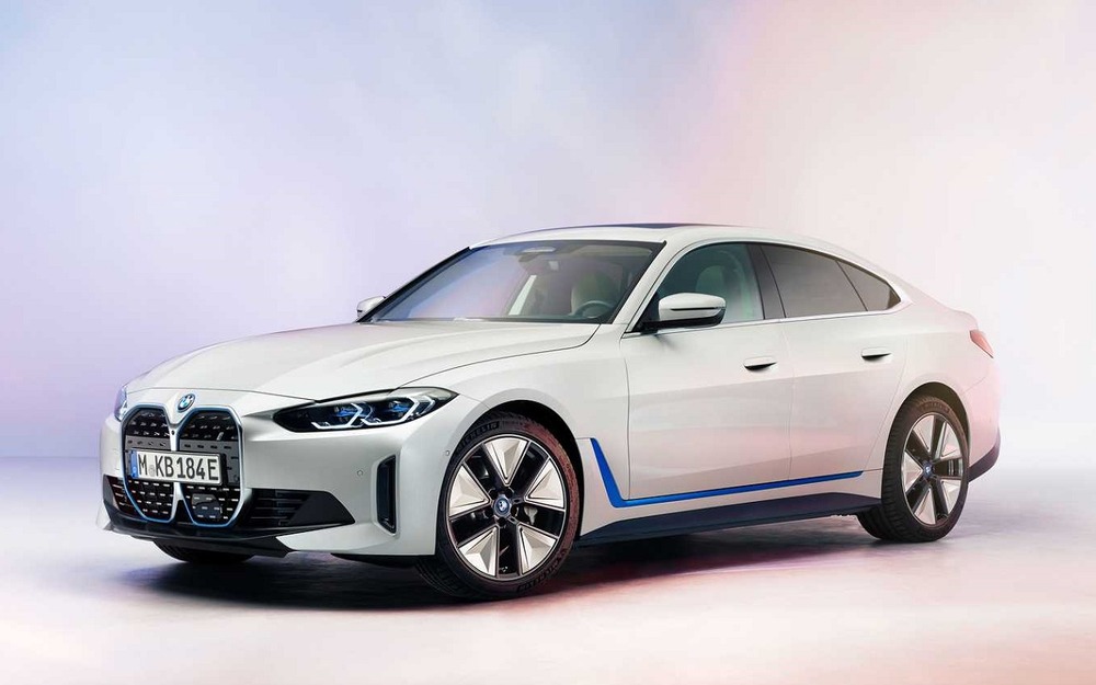 BMW показала спортивный седан i4