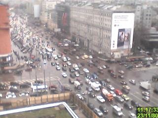 Москвичи отрегулируют пробки из окон
