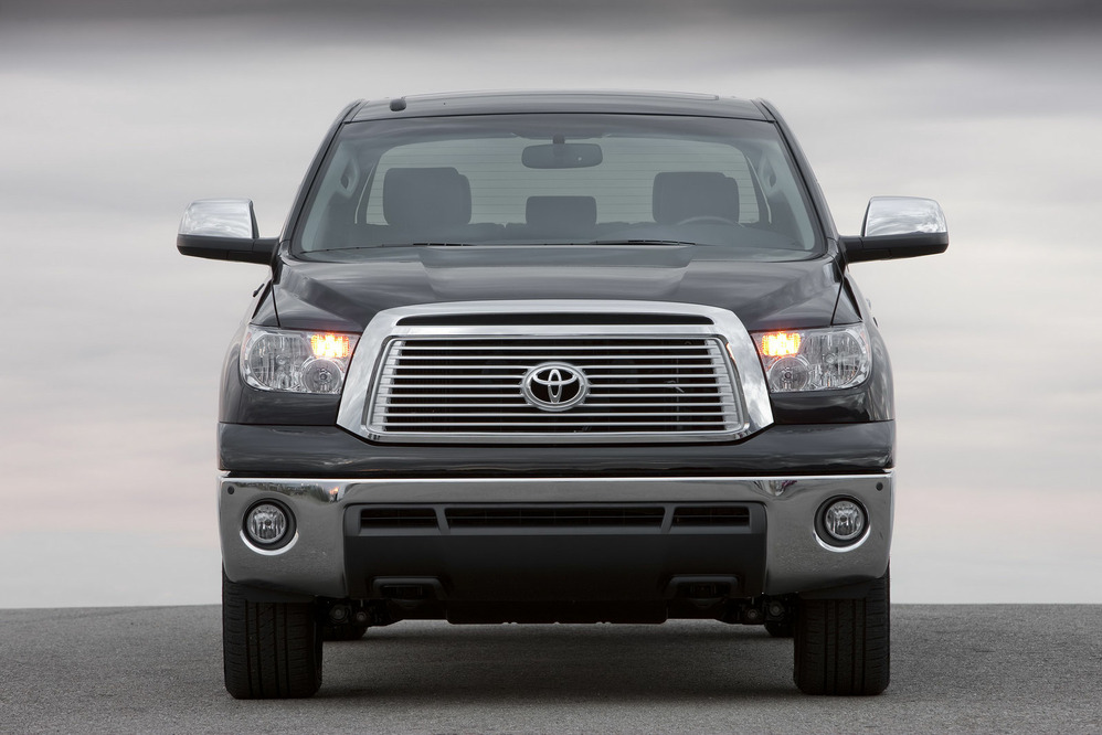 Toyota отзывает 51 000 пикапов Tundra