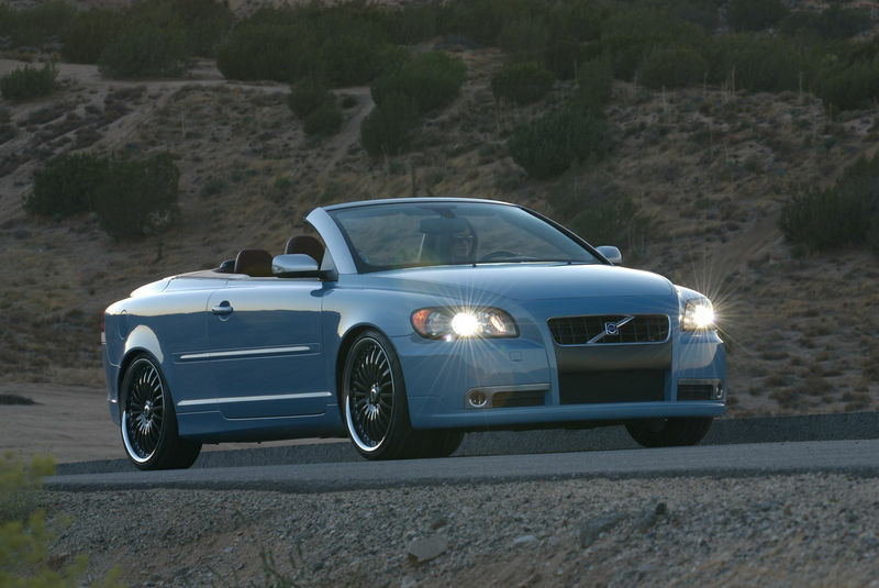 Volvo C70 Caresto Edition приехала в Лас-Вегас