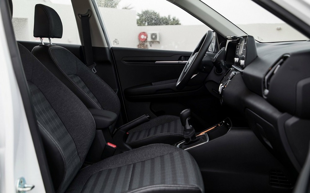 Интерьер Kia Sonet