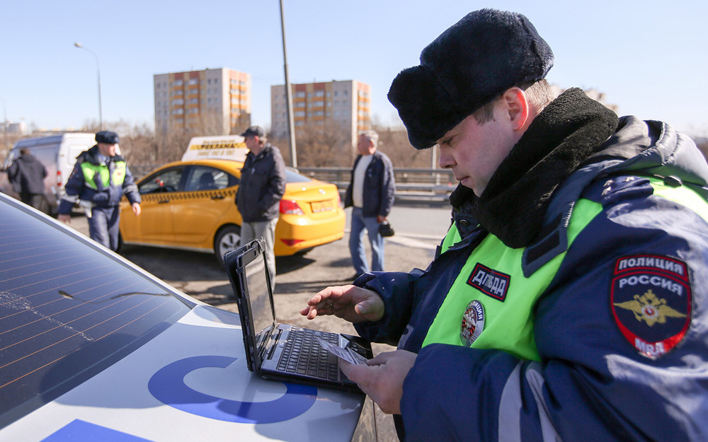 У таксистов изымают автомобили за отсутствие отметки о техосмотре
