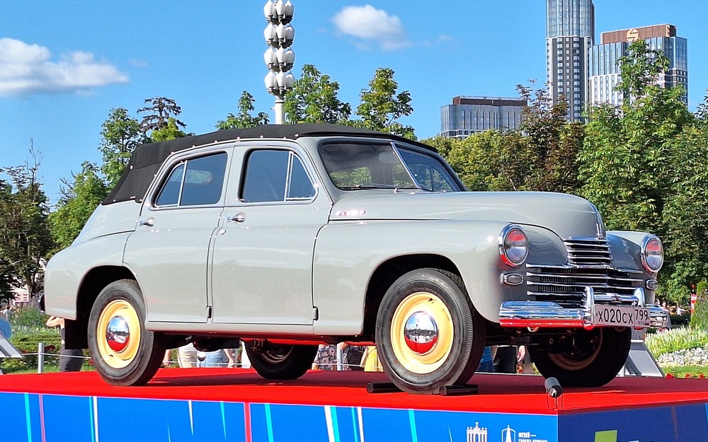 Для чего в СССР выпускали машины с мягкой крышей?