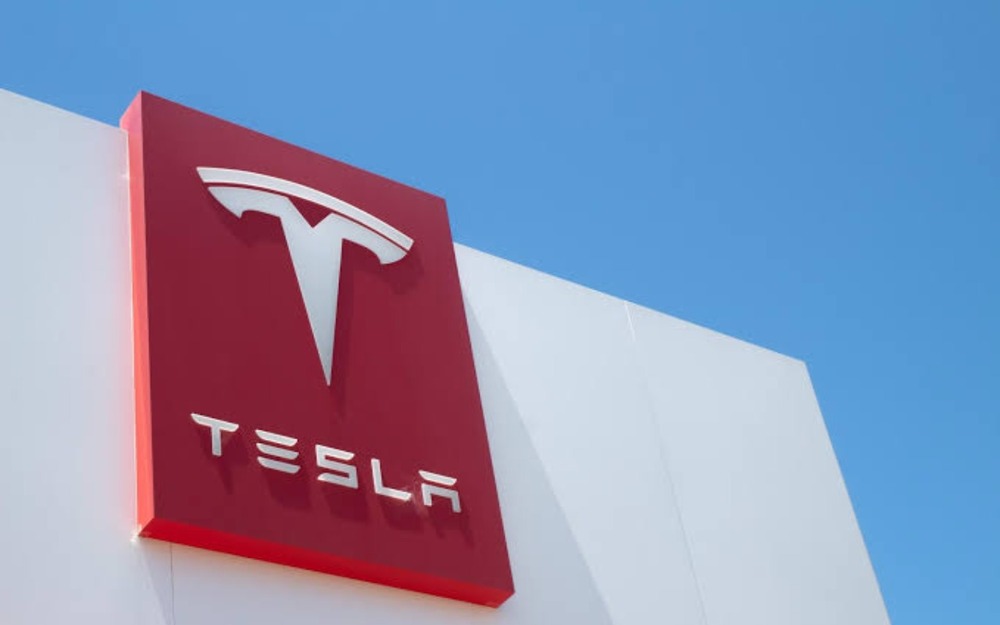 Tesla не удалось избежать отзыва почти 20 тысяч автомобилей