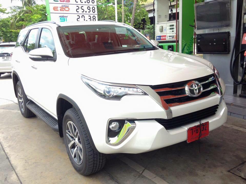 2016 Toyota Fortuner без камуфляжа (ФОТО)