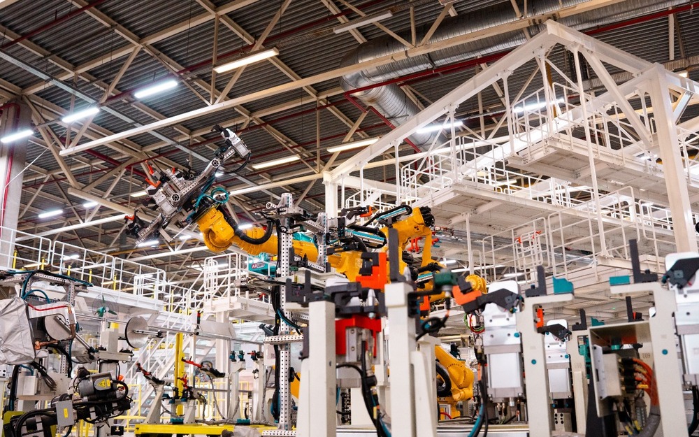 «АГР» и Defetoo будут выпускать кроссоверы под российским брендом Jeland