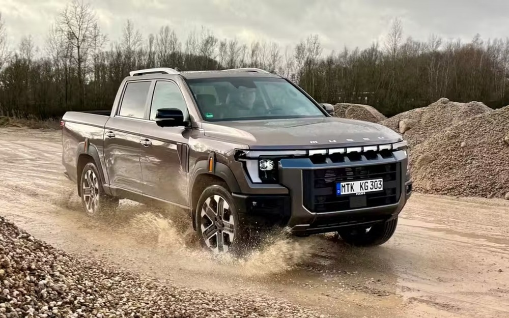 Обновленный SsangYong (теперь  KGM) представил новый пикап. Есть и дизельная версия