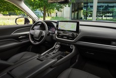 Интерьер Toyota Grand Highlander