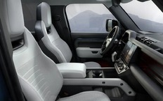 Интерьер Land Rover Defender