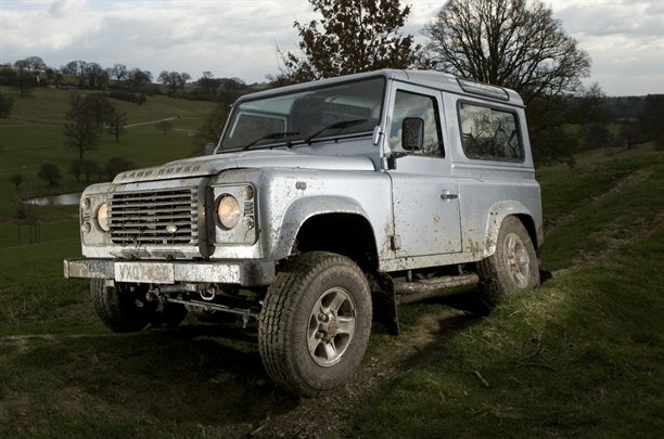 Land Rover Defender останется  в строю до 2017 года