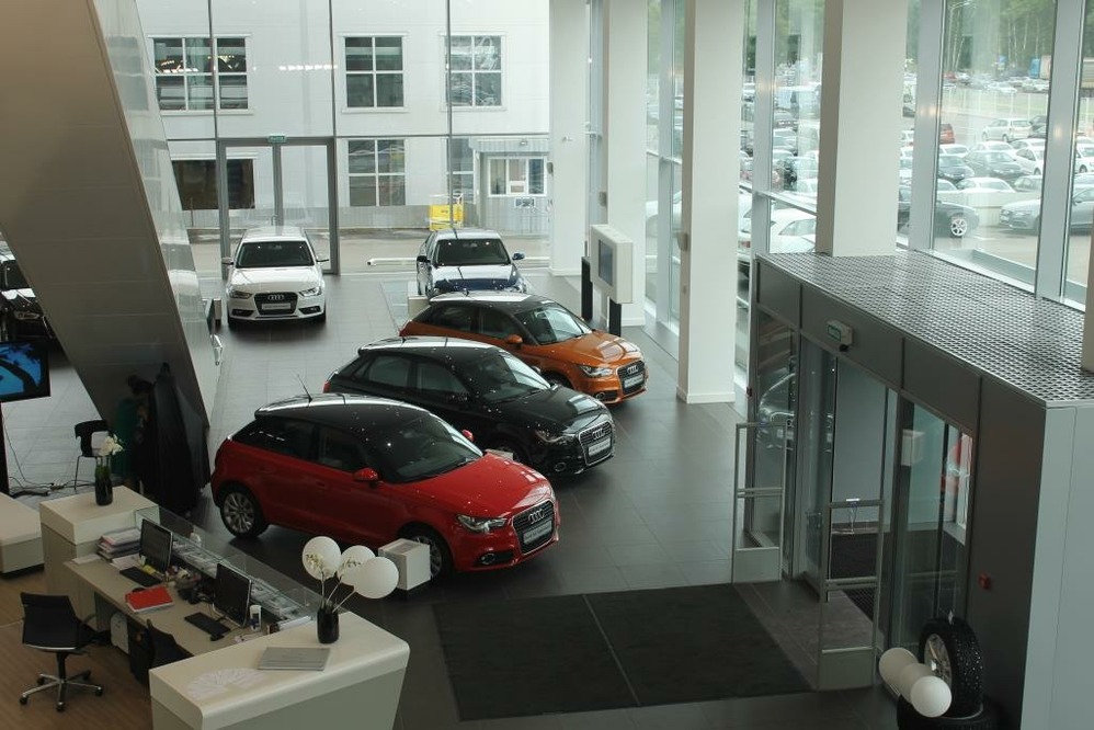 Опрос ЗР: Как завершится уходящий год. Прогнозы автопродаж