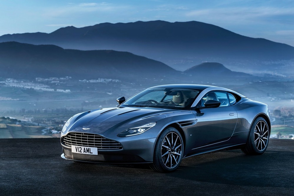Темзу - вспять: потрясающий Aston Martin DB11 просит не толпиться