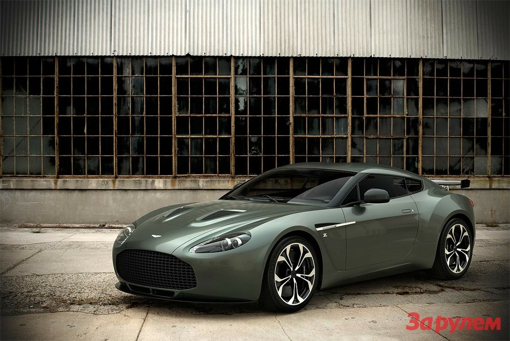 Aston Martin удивил Дубай новым серийным суперкаром