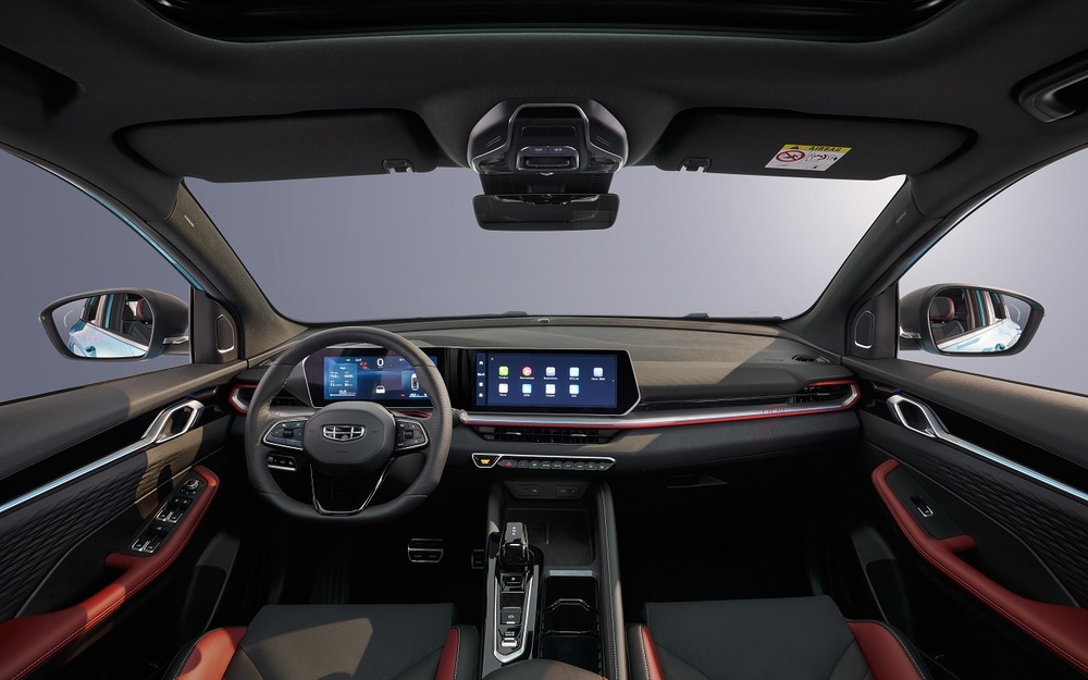 Интерьер Geely Coolray