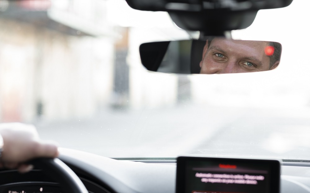 Скрытые возможности зеркал заднего вида, о которых молчат инструкторы