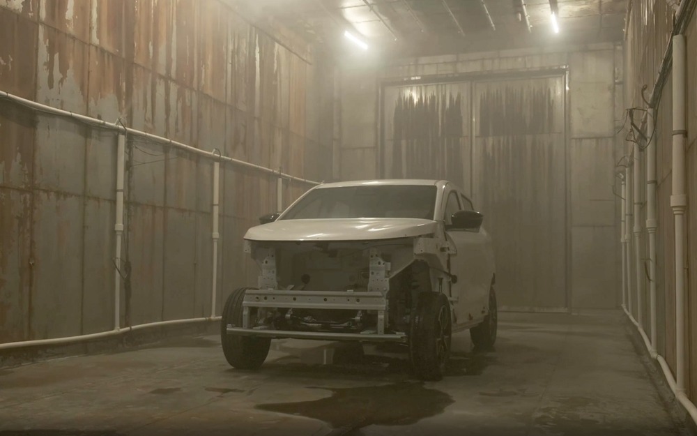 Кузов Атома во время испытаний в камере соляного тумана в Испытательном центре ФГУП «НАМИ» (НИЦИАМТ).