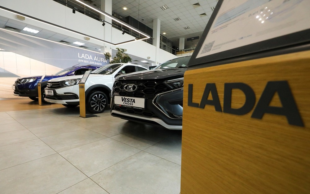 Купить Ладу до повышения цен - есть ли машины у дилеров?