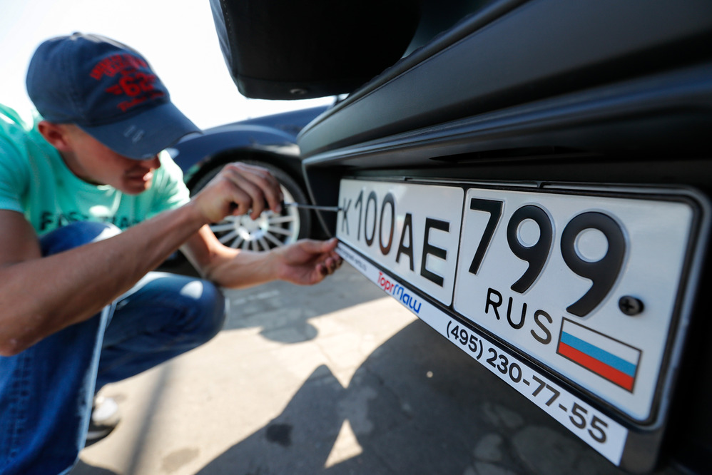 В России изменят все номера. Зачем это нужно?