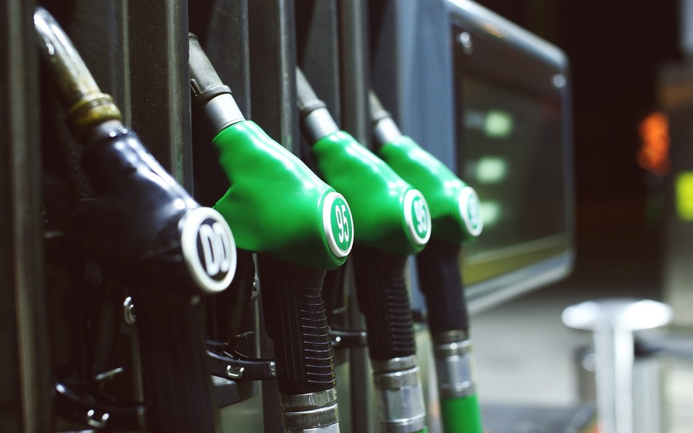 Продажи машин на тяжелом топливе в РФ резко снизились