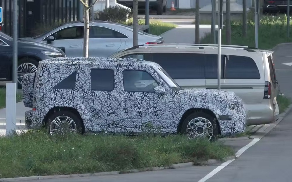 Уменьшенный Mercedes-Benz G-Class