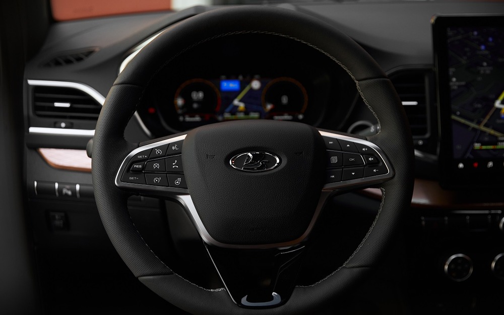 Резонансное ДТП с Вестой - официальный ответ АВТОВАЗа