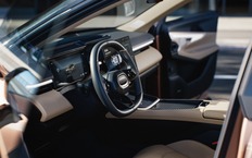 Интерьер Lynk &amp; Co 08
