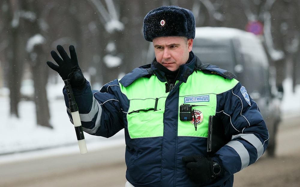Инспектор ГИБДД хочет осмотреть багажник: вот что нужно ответить