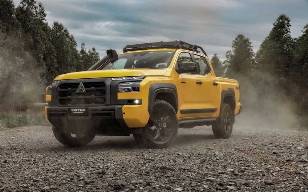 Mitsubishi Triton Savana