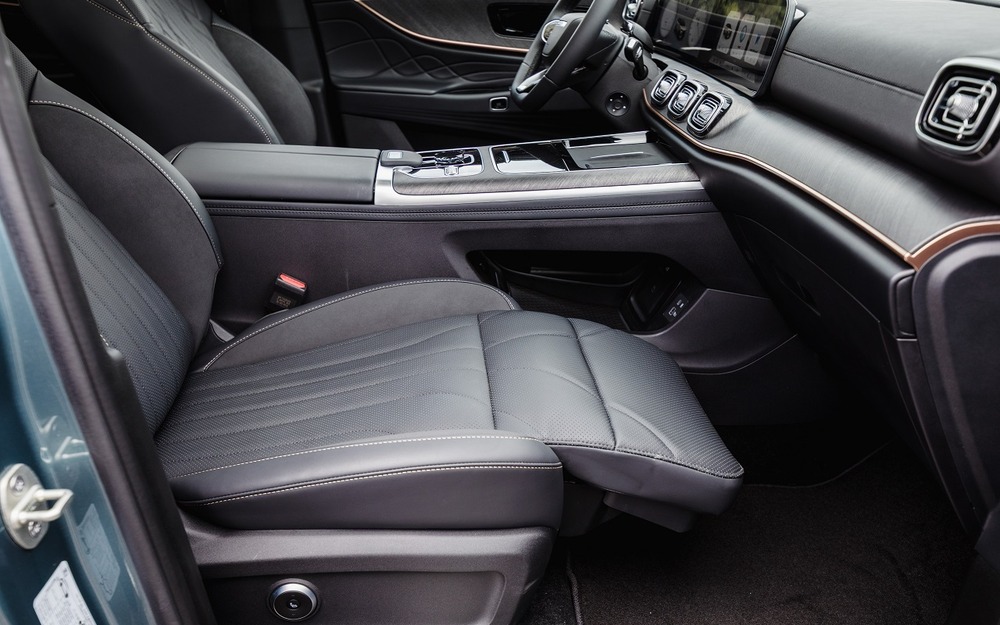 Интерьер Jaecoo J8