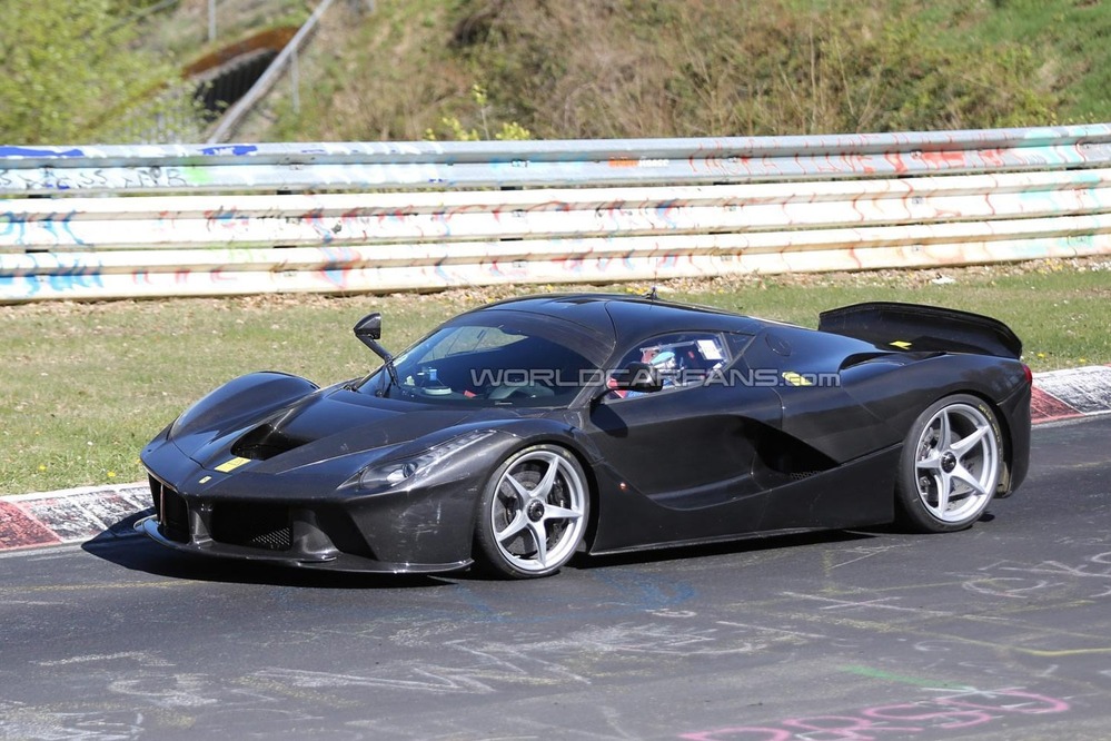 Самый быстрый Ferrari поедет всего на шести цилиндрах