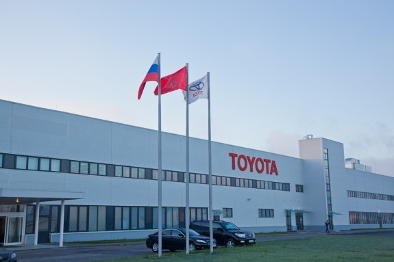 Toyota в конце года начнет штамповку кузовных деталей в России 