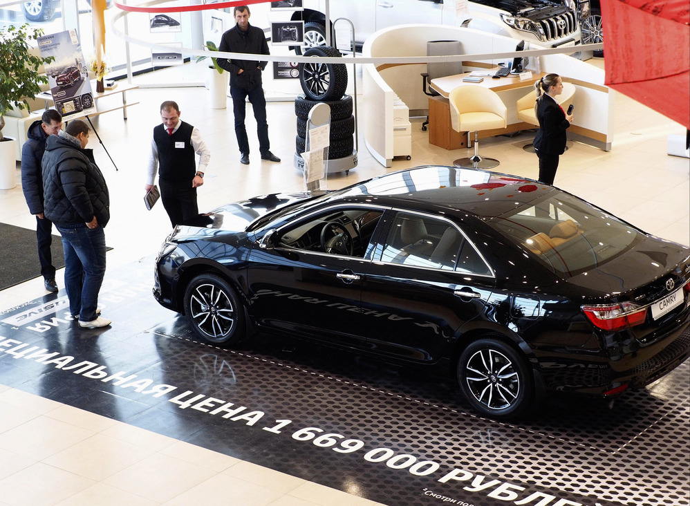 Статистика AEB: авторынок пошел вразнос